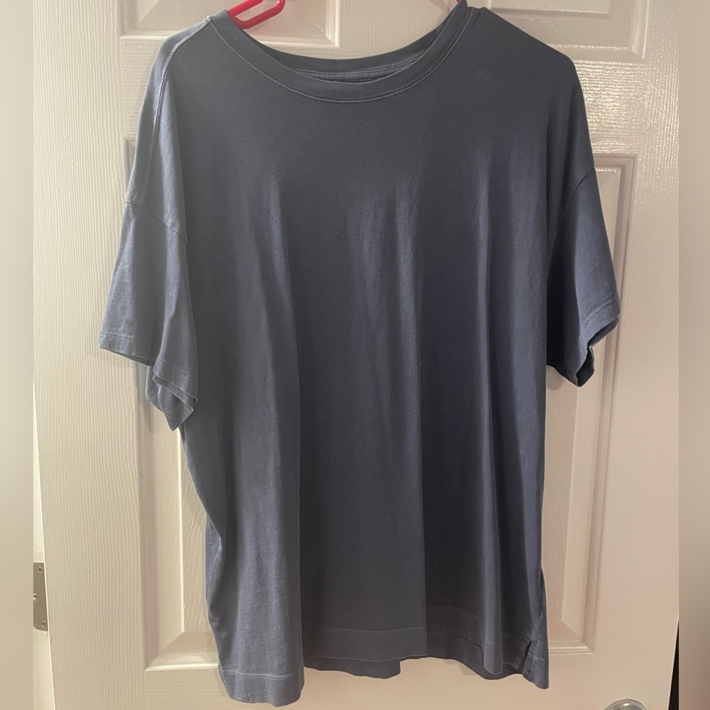 Lot of 2 old navy tees